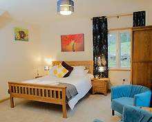 18-61 - Primrose / Briallu room Primrose / Briallu room, 18-61