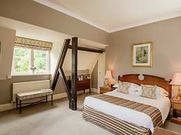 Deluxe room, Ashdown Park