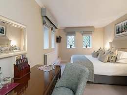 Deluxe room, Ashdown Park