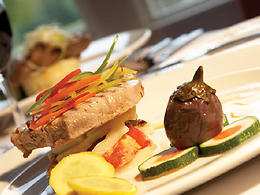 Glendale Restaurant restaurant, Bagden Hall Hotel