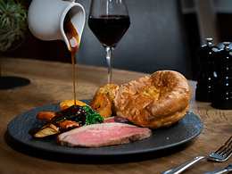 Beresfords restaurant, Balmer Lawn Hotel