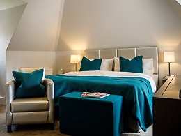 Luxury Super King room, Barnett Hill Hotel