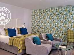 Luxury Super King room, Barnett Hill Hotel