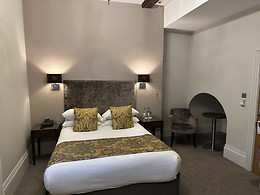 Accessible room, Barton Hall Hotel & Spa