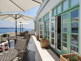 Burgh Island Hotel