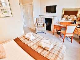 Classic room, Carberry Tower Castle and Estate