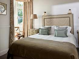 Suite room, Careys Manor & Senspa