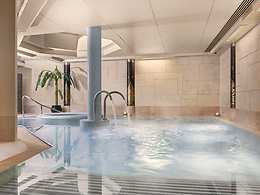 Careys Manor & Senspa