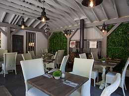 The Rozel Pub & Dinning restaurant, Chateau La Chaire Hotel