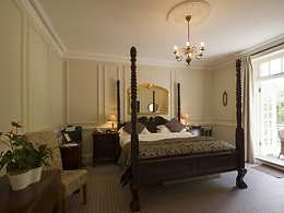 Chateau La Chaire Hotel