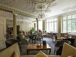 Chateau La Chaire Hotel