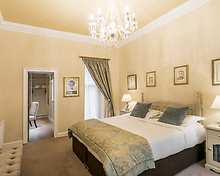 Castle Rocks Suite room, Dalhousie Castle