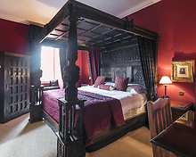 Themed Four Poster room, Dalhousie Castle
