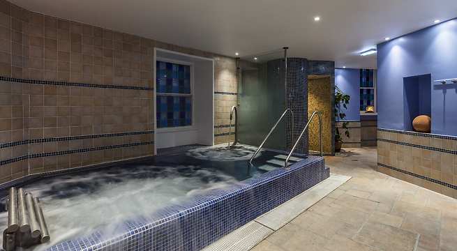 Aqueous Spa spa, Dalhousie Castle