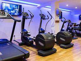 Gym, Sauna & Steam Room spa, Down Hall