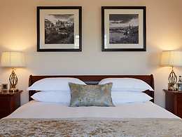 Deluxe room, Drumossie Hotel