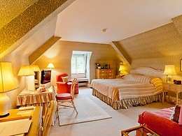 Double or Twin Bedded room, Hartwell House & Spa