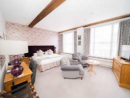 Superior room, Hintlesham Hall