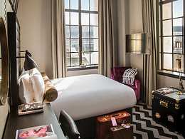 Club room, Hotel Gotham
