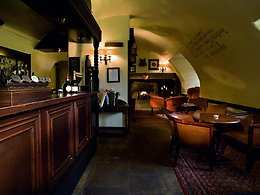 Houstoun House