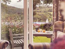 Lakeview Deluxe Terrace room, Lakeside Hotel and Spa