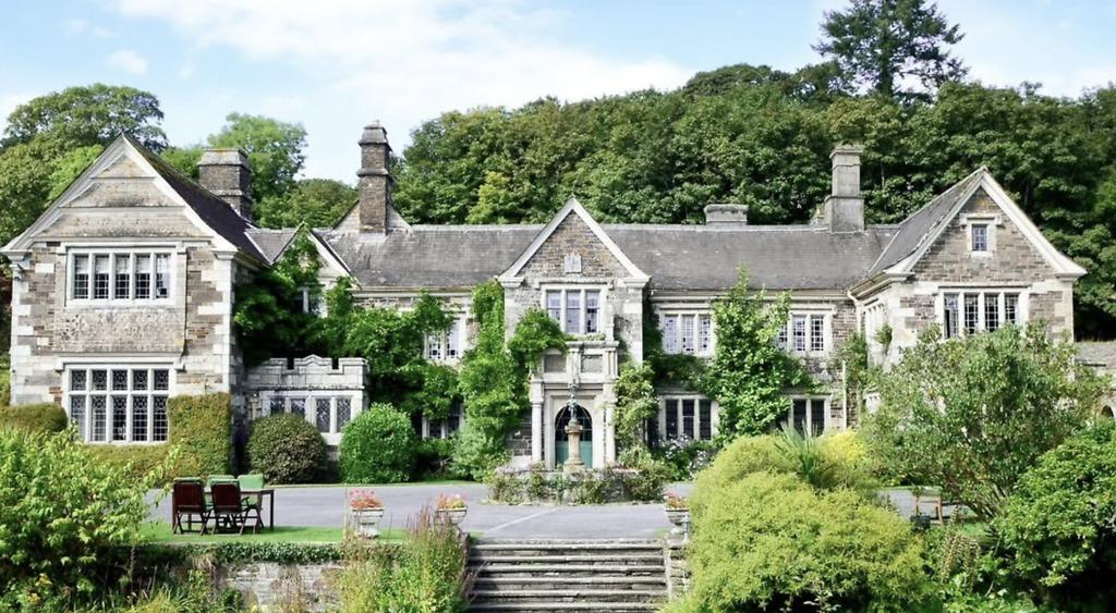Lewtrenchard Manor