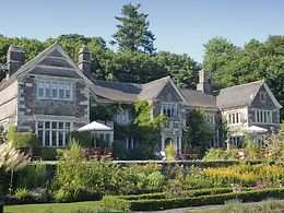 Lewtrenchard Manor