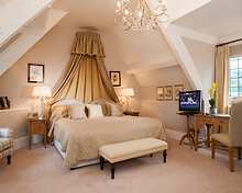 State room, Llangoed Hall Hotel
