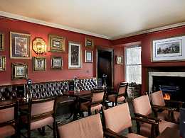 Macdonald Pittodrie House