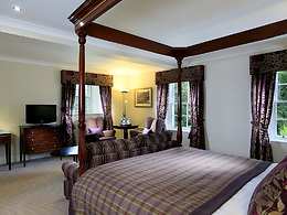 Super Deluxe room, Macdonald Pittodrie House