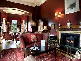 Macdonald Pittodrie House