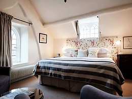 Classic Twin room, Manor House Hotel Moreton in Marsh