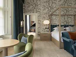 Grand room, Mar Hall