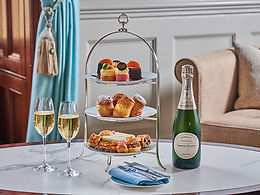 The Drawing Room restaurant, Matfen Hall Hotel