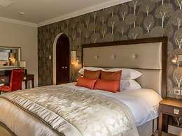 Deluxe room, Oakley Hall Hotel