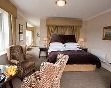 Old England Hotel and Spa