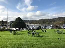 Old England Hotel and Spa