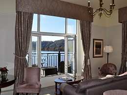 Old England Hotel and Spa
