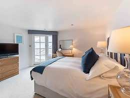 Superior room, Old Quay House