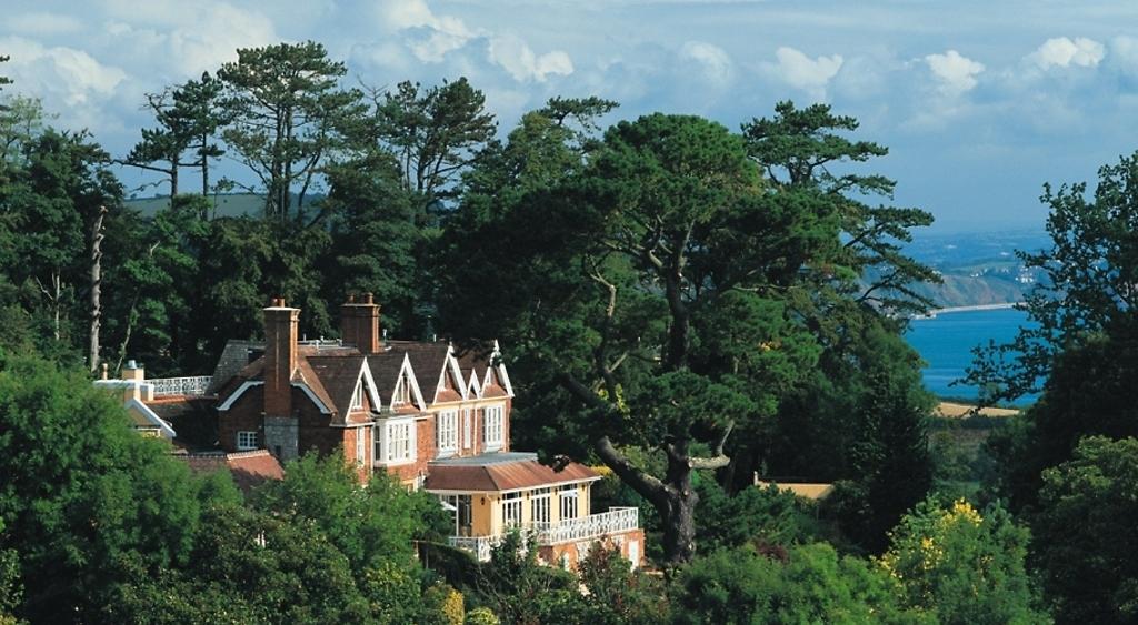 Orestone Manor