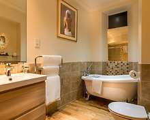Feature room, Orestone Manor