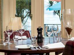 The Bay Restaurant restaurant, Orestone Manor