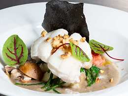 The Bay Restaurant restaurant, Orestone Manor
