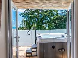 Hot Tub room, Orestone Manor