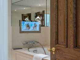Luxury room, Rushton Hall Hotel & Spa