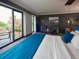Junior room, Rutland Hall Hotel