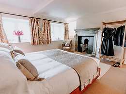 Low Swinton House room, Swinton Park