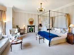 Taplow House Hotel