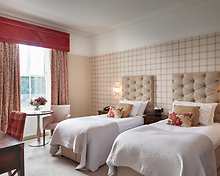 Classic Twin room, The Belsfield