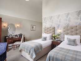 Lake View Twin room, The Belsfield